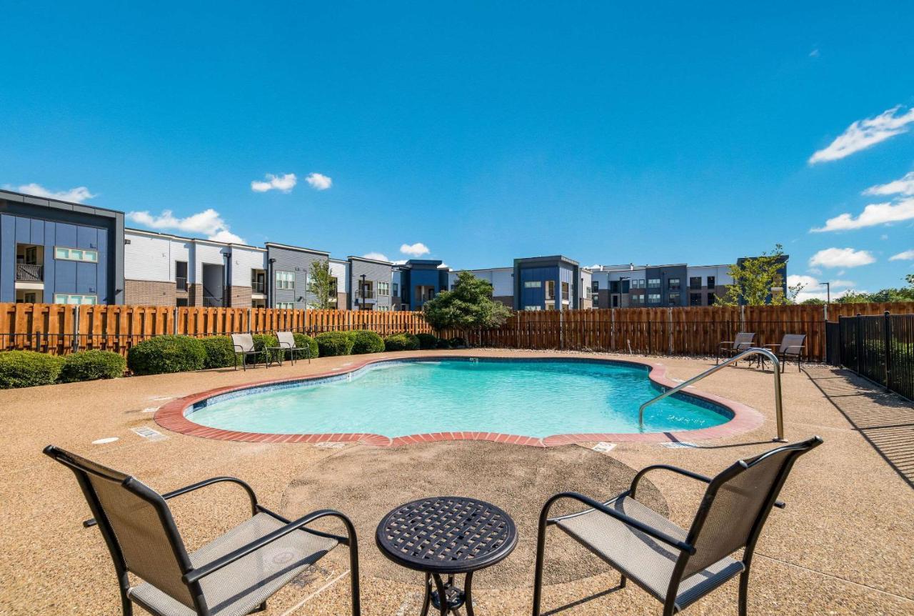Quality Inn & Suites Garland - East Dallas Exterior foto